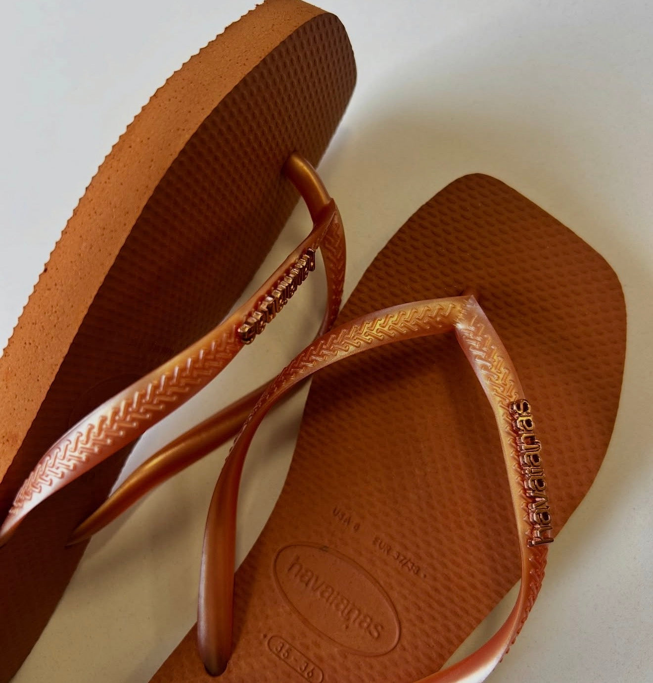 Havaianas square ferrugem