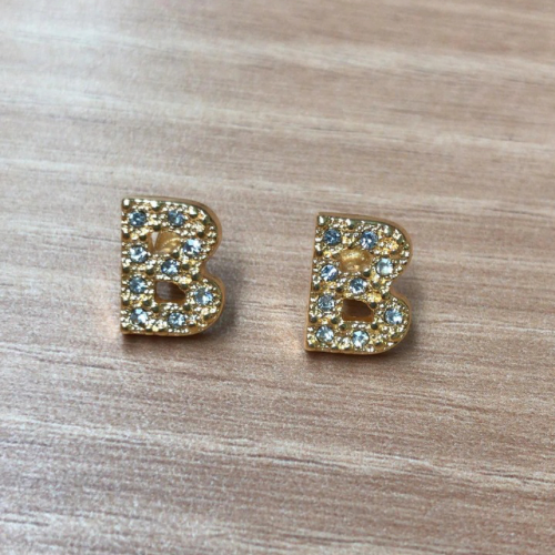 Bijou Lettre B