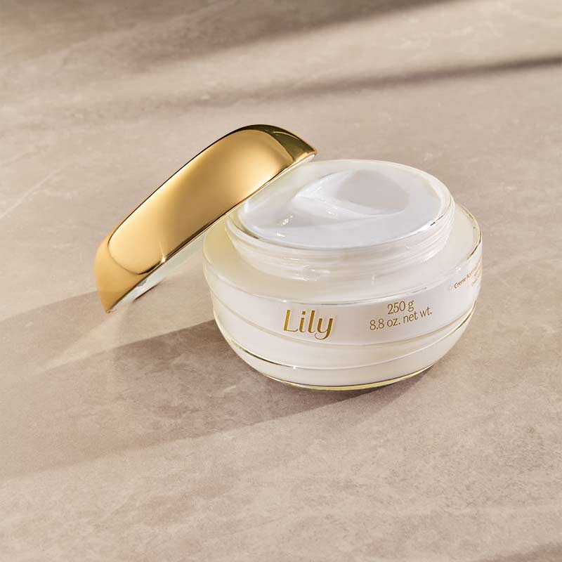 PRÉ-ORDER | Creme Lily satiné